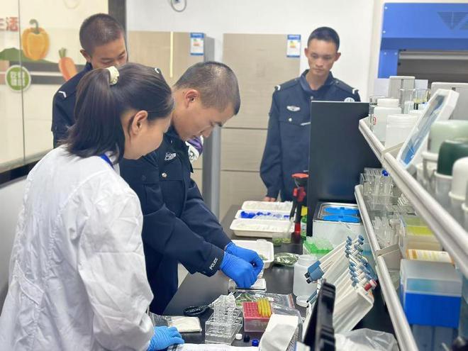 江阳区开展食品安全志愿者食品快速检测体验活动(图3)