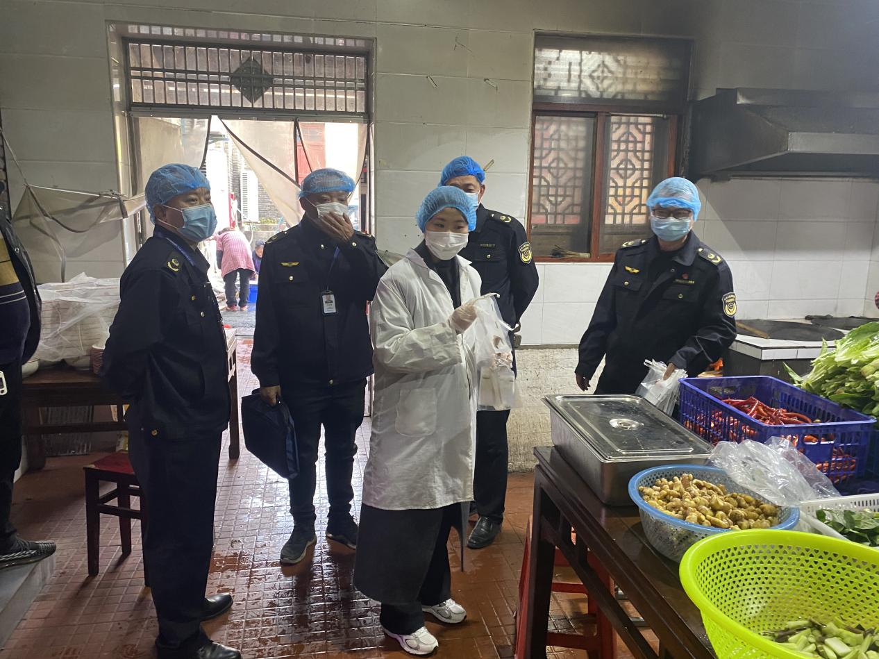 严守食品安全关江西市场监管部门全力护航新春佳节(图6)