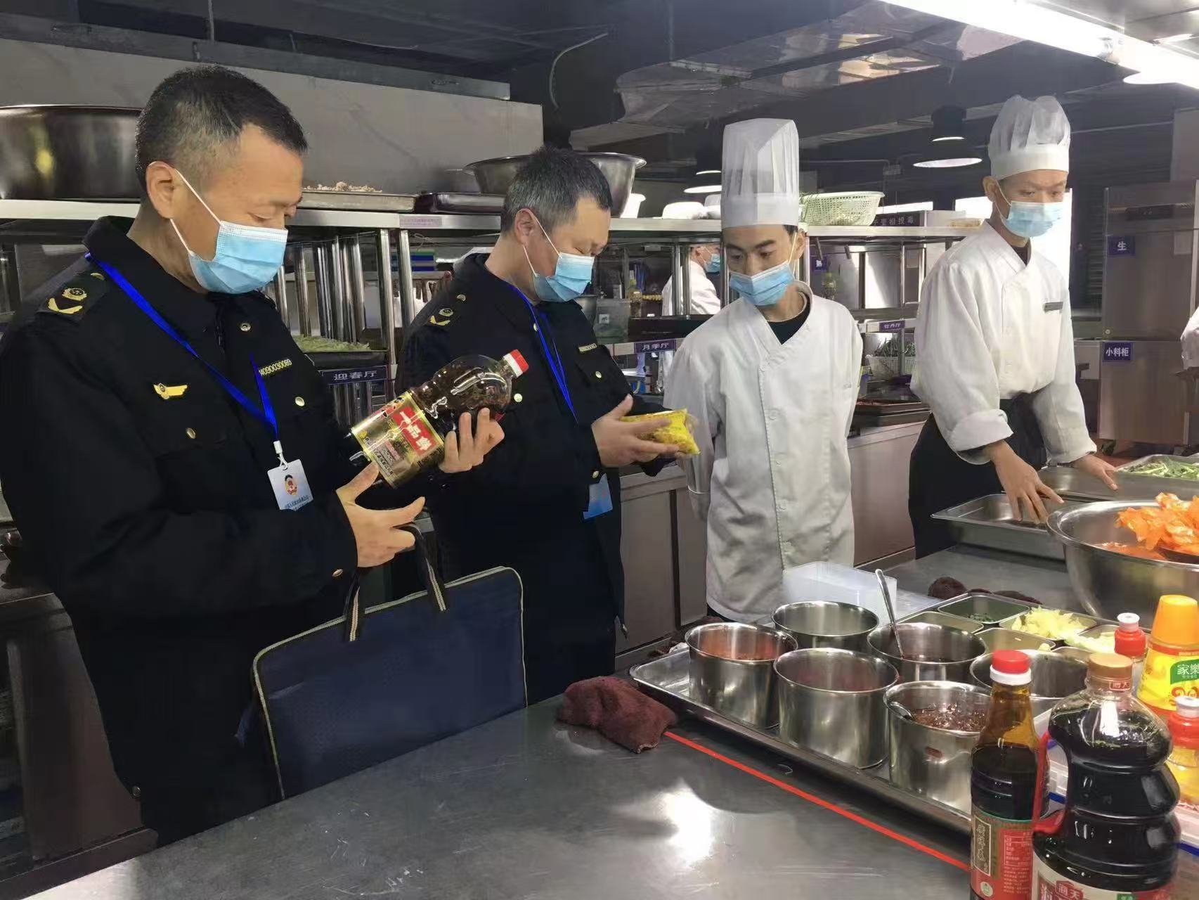 严守食品安全关江西市场监管部门全力护航新春佳节(图4)