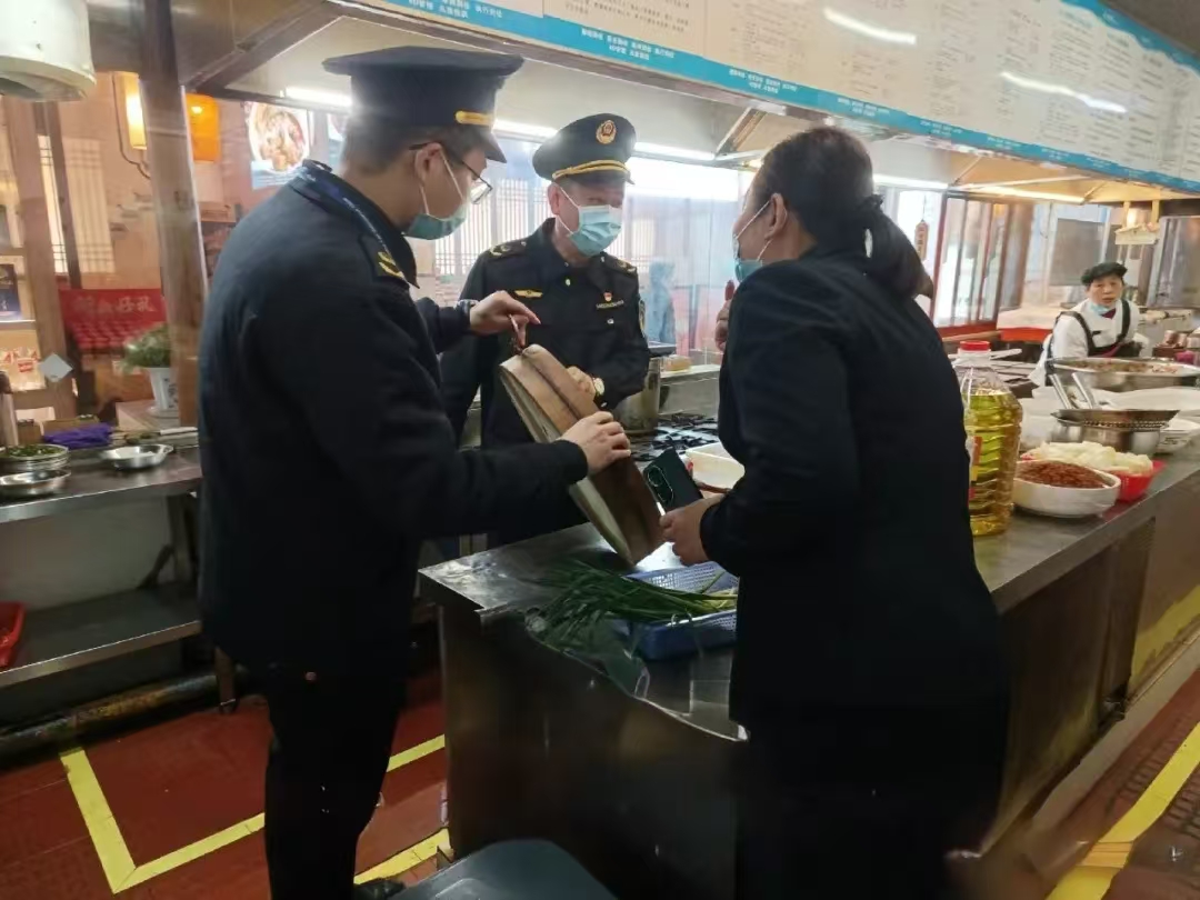 严守食品安全关江西市场监管部门全力护航新春佳节(图5)