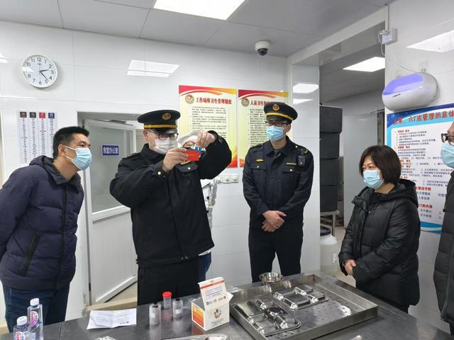 静安区市场监督管理局开展校园食品安全检查筑牢校园食品安全防线(图2)