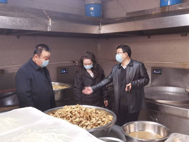 教育高质量发展看山西：临汾市教育局联合市市场监督管理局开展春季开学校园食堂食品安全检查(图2)