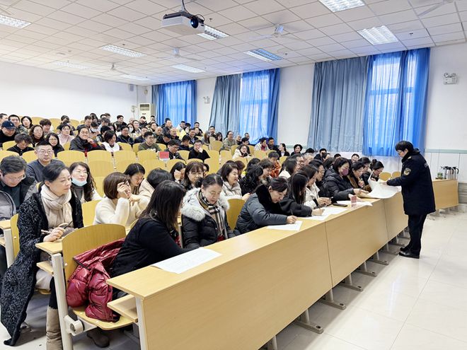 以考促学！市南区开展学校食品安全管理人员培训考核工作(图2)