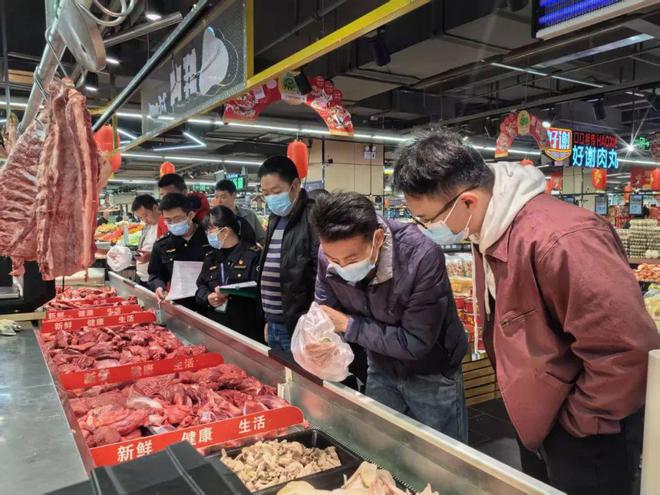 仑苍镇开展食品安全专项检查 严把食品安全关(图3)