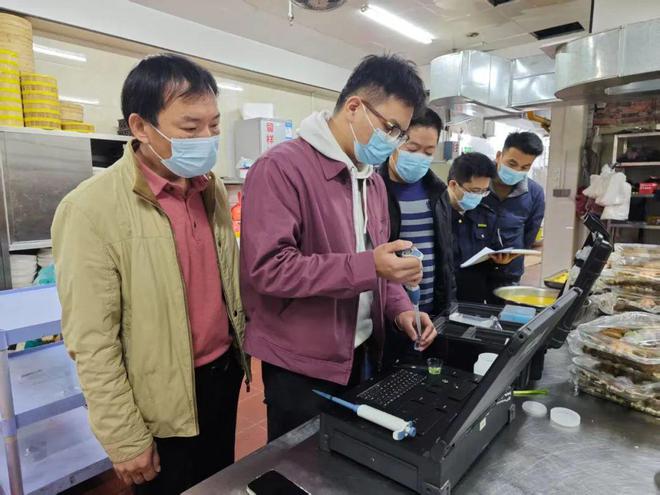 仑苍镇开展食品安全专项检查 严把食品安全关(图5)