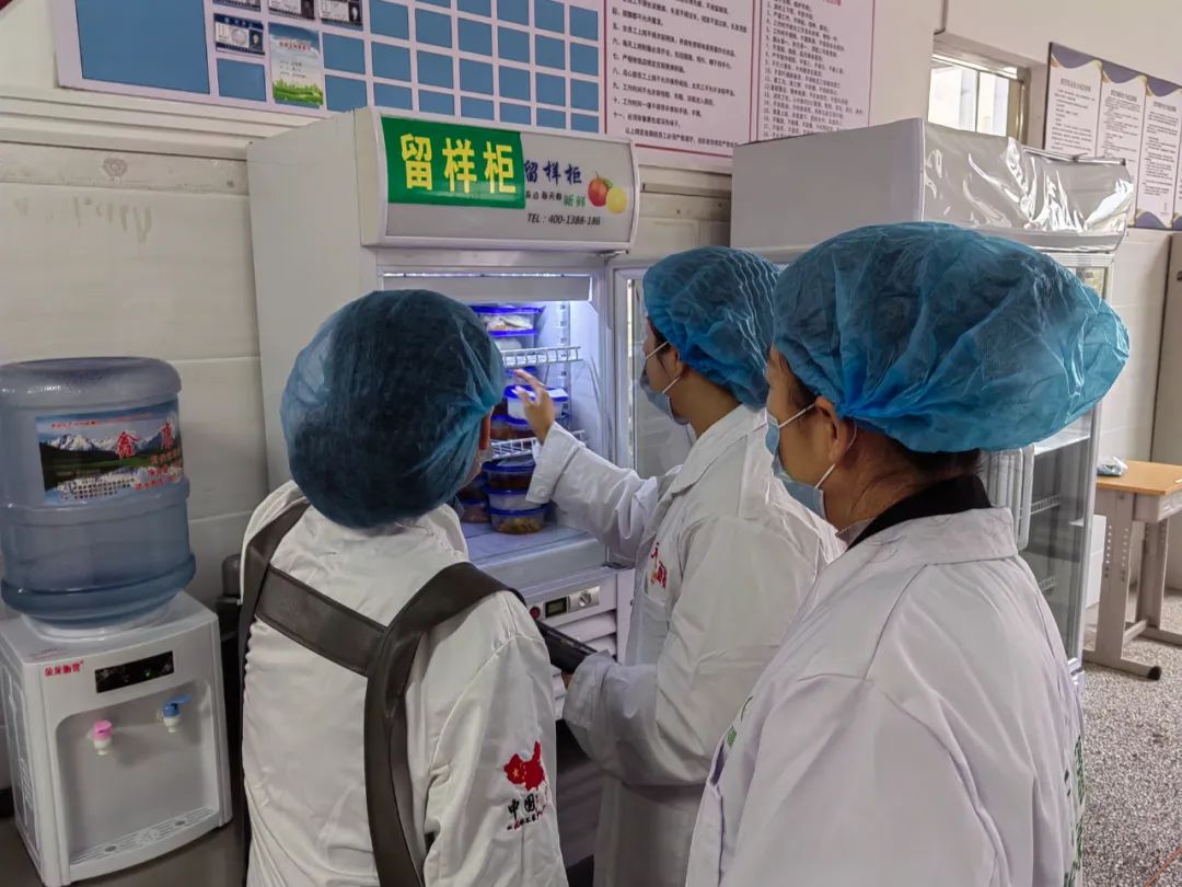 蓝光一照农残现形？专家解答果蔬检测等问题→(图1)