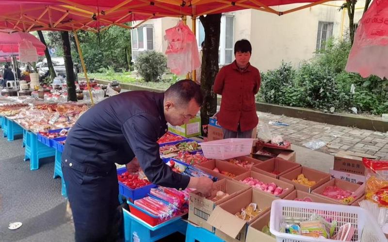 “快检+科普+警示” 贵州息烽这堂“赶集课”很接地气(图3)
