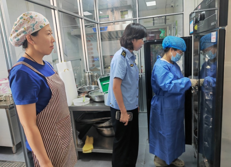 衡阳耒阳开展食品安全快检护航早餐安全(图1)