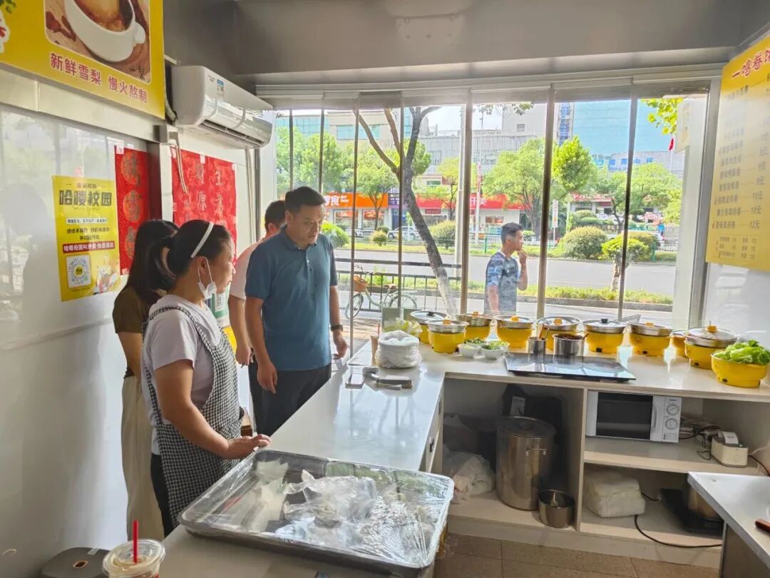 内蒙古赤峰市林西县市场监管局组织开展“年夜饭”餐饮食品安全专项检查(图1)